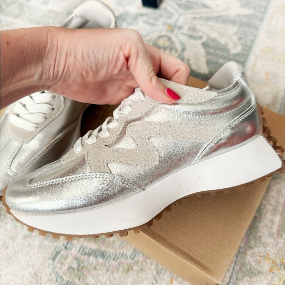 Steve Madden Silver Sneakers Sleek Design